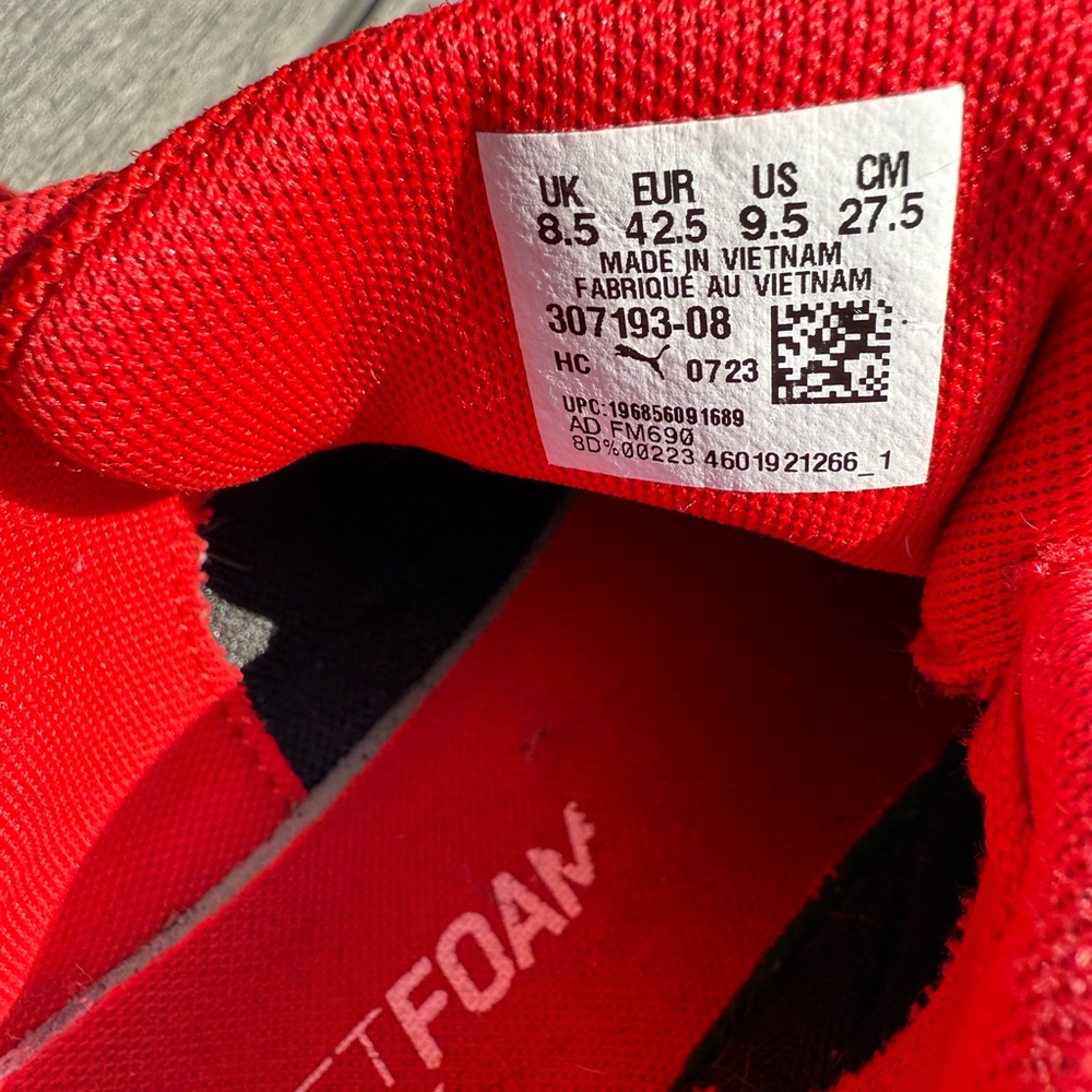 Men Red Ferrari Drift Cat Puma Tennis Shoes size 9.5